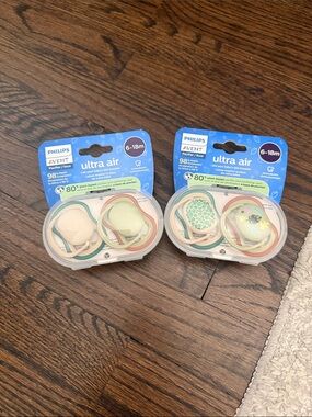 Philips Avent Ultra Air Pacifier Duo Pack - Pastel Green & Cream